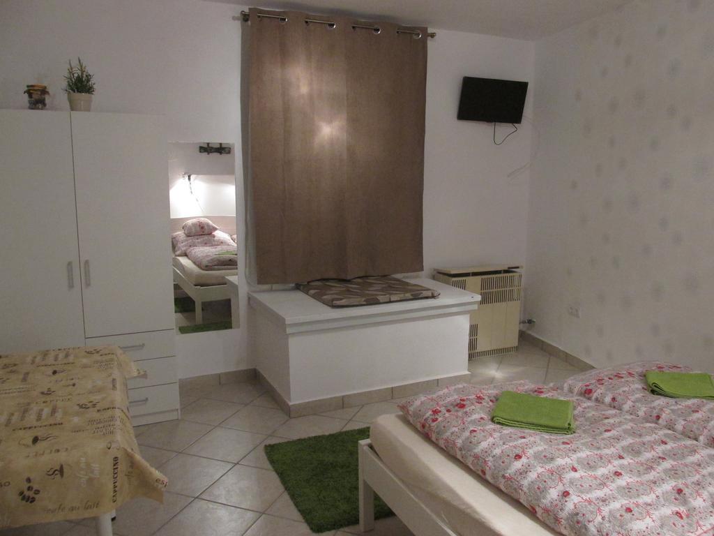 Fortuna Apartments Eğri Dış mekan fotoğraf